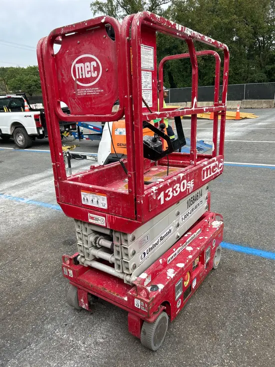 2017 MEC 1330SE Scissor Lift