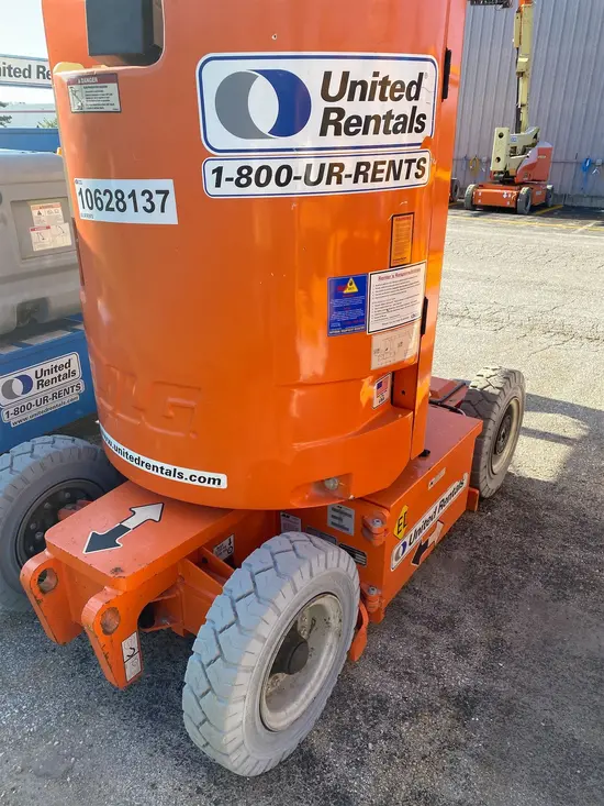 2017 JLG E300AJP EE Articulating Boom Lift