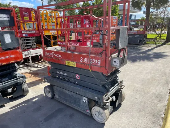 2017 Skyjack SJIII3219 Scissor Lift