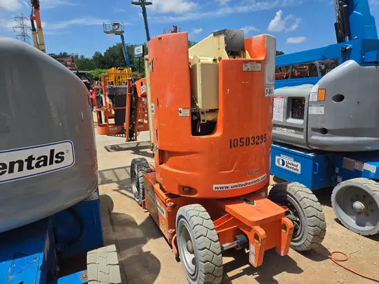 2016 JLG E300AJP Articulating Boom Lift