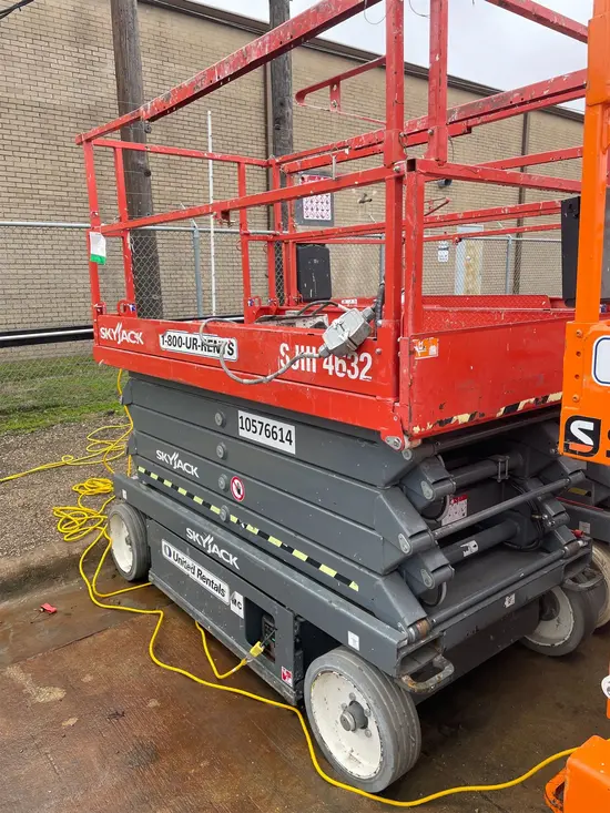 2017 Skyjack SJIII4632 Scissor Lift