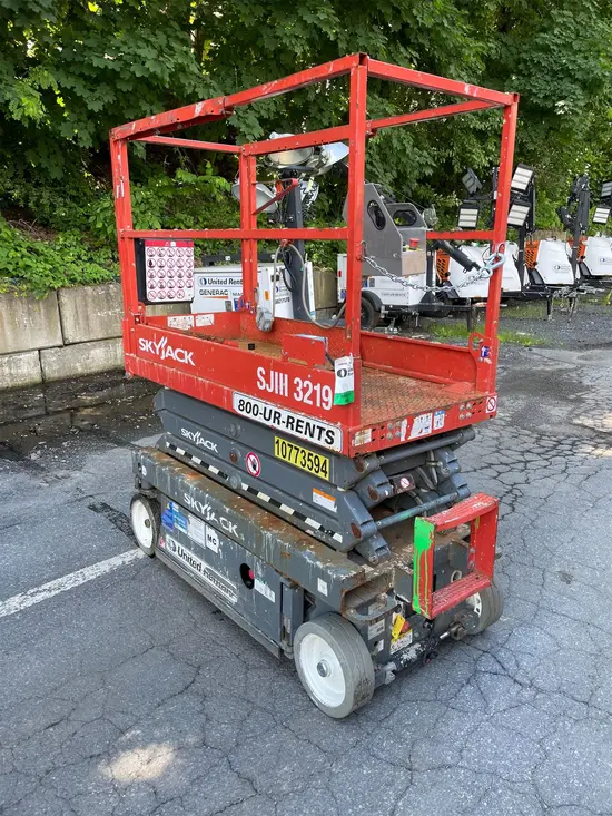2018 Skyjack SJIII3219 Scissor Lift