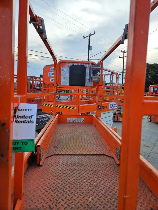2020 Snorkel S3226E Scissor Lift