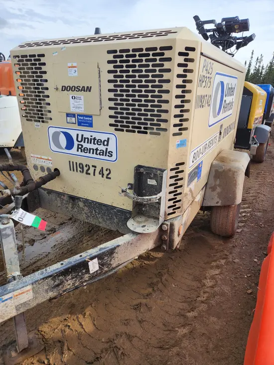 2021 Doosan P425/HP375WCU Air Compressor