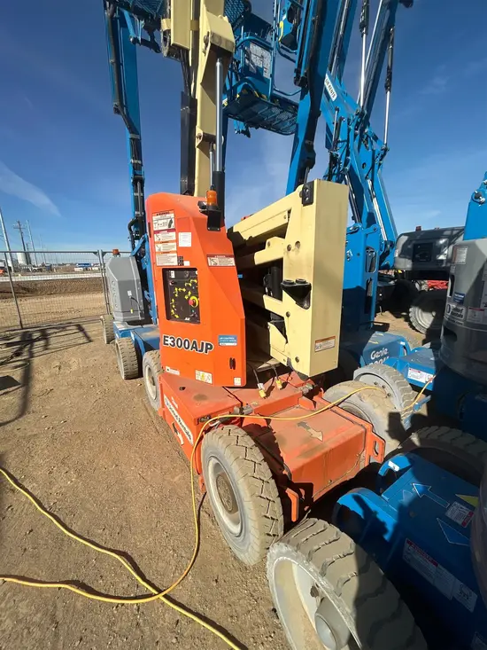 2018 JLG E300AJP Articulating Boom Lift