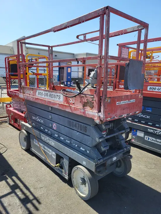 2017 Skyjack SJIII3226 Scissor Lift