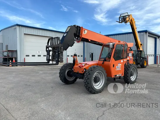 2018 SKYTRAK 8042 Forklift