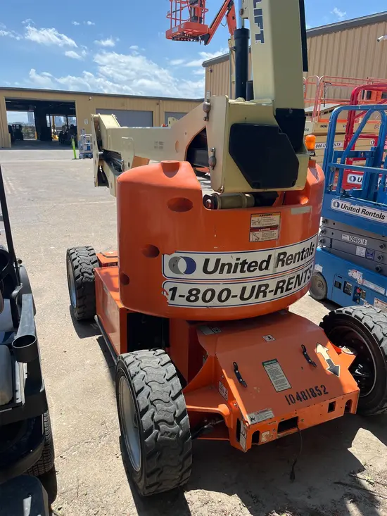2016 JLG E450AJ Articulating Boom Lift