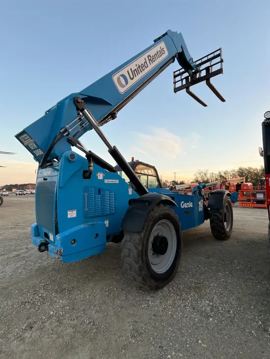 2017 Genie GTH-1056 Forklift