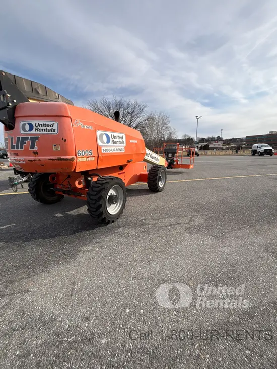 2017 JLG 600S Boom Lift