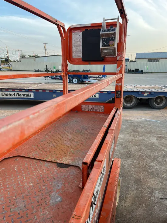 2019 Snorkel S3226E Scissor Lift