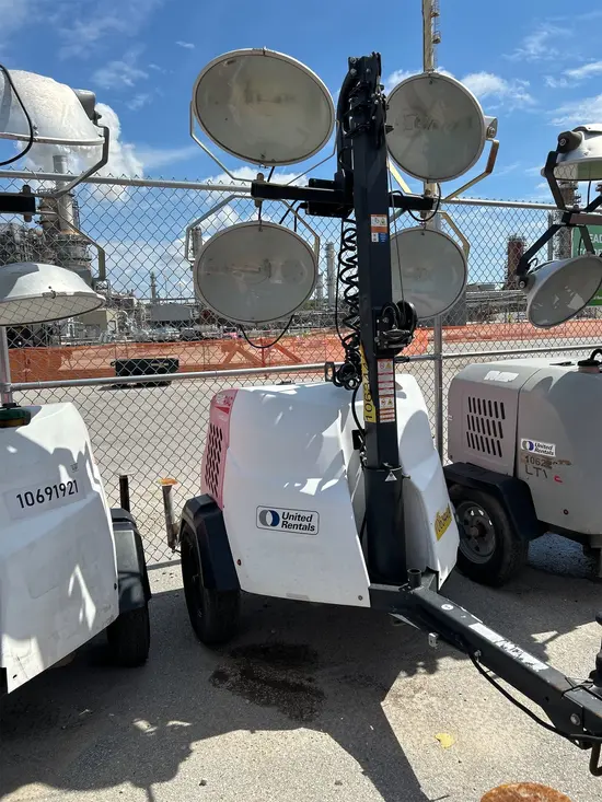 2017 Magnum Pro MLT6SM Portable Light Tower