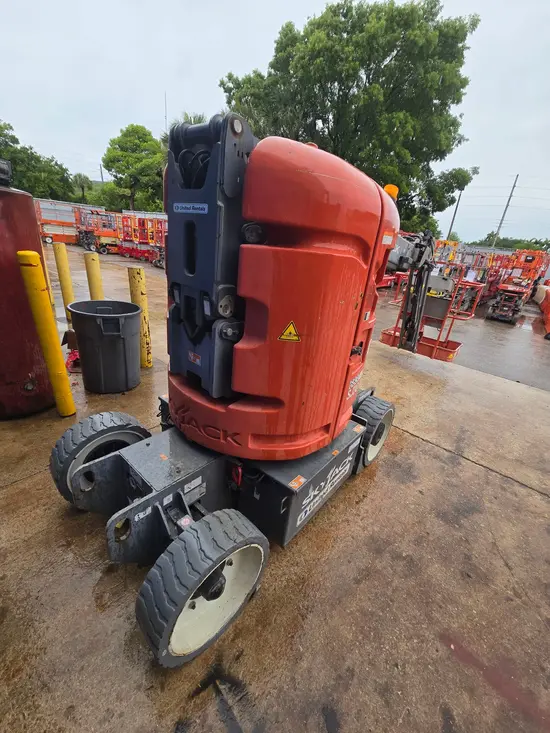 2018 Skyjack SJ30ARJE Articulating Boom Lift