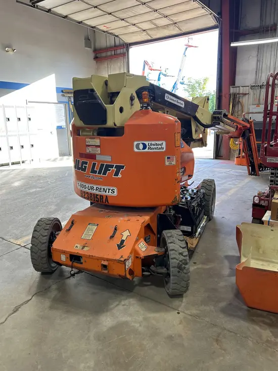 2012 JLG E400AJPN Articulating Boom Lift