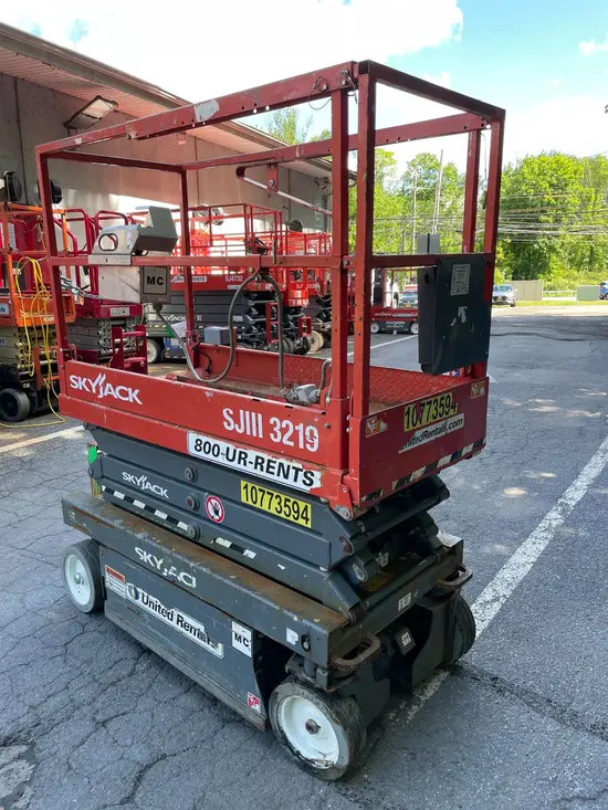 2018 Skyjack SJIII3219 Scissor Lift
