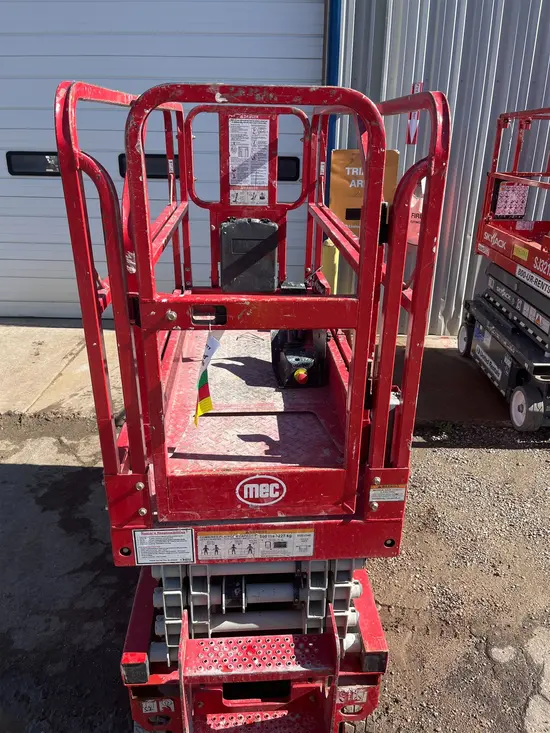 2019 MEC 1930SE Scissor Lift