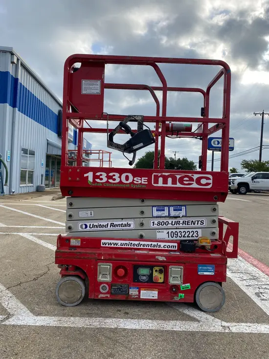 2019 MEC 1330SE Scissor Lift
