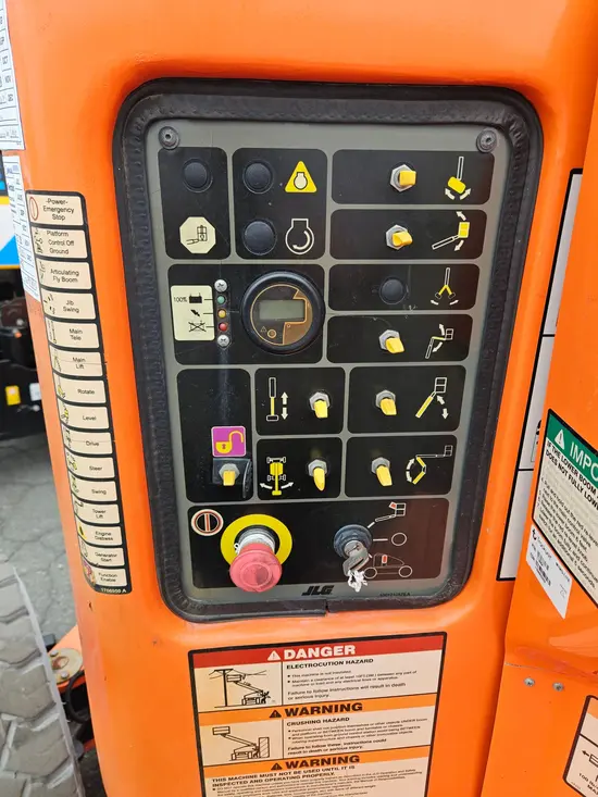 2017 JLG E450AJ Articulating Boom Lift