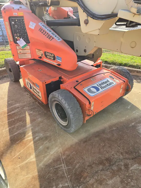 2015 JLG E400AJPN Articulating Boom Lift