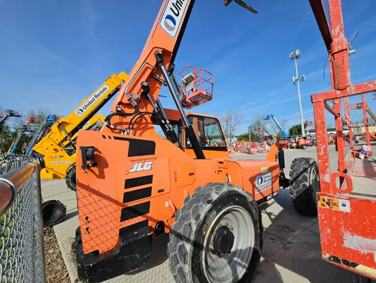 2018 SKYTRAK 6036 Forklift