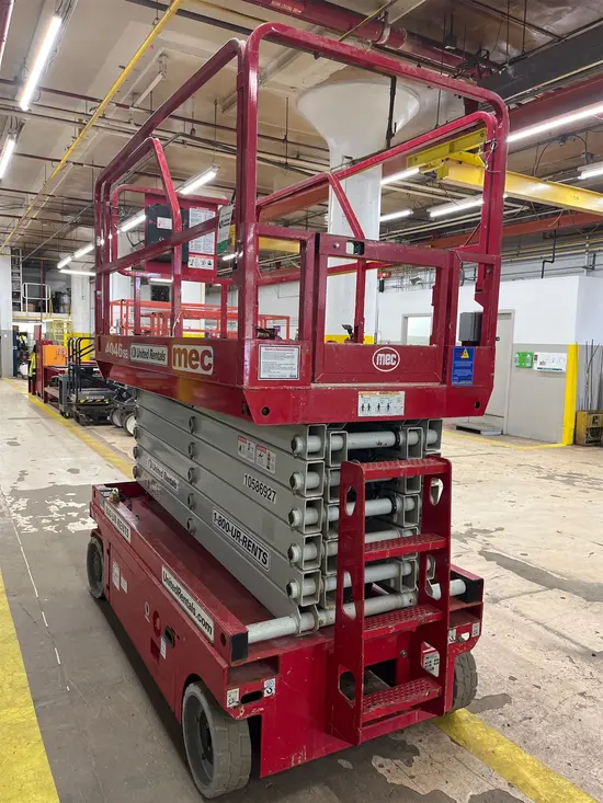 2017 MEC 4046SE Scissor Lift