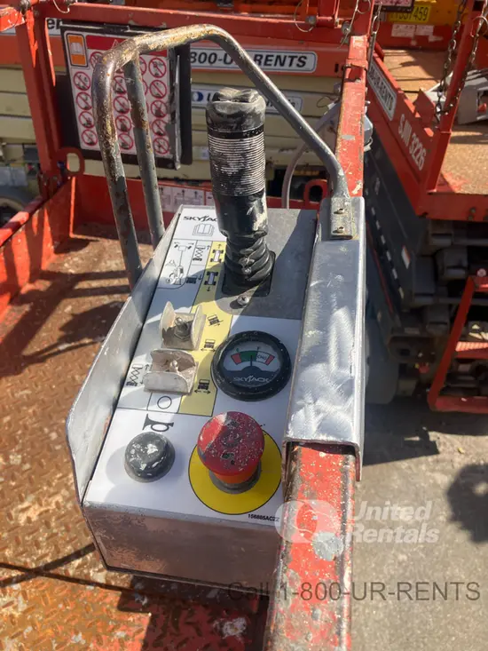 2017 Skyjack SJIII3226 Scissor Lift