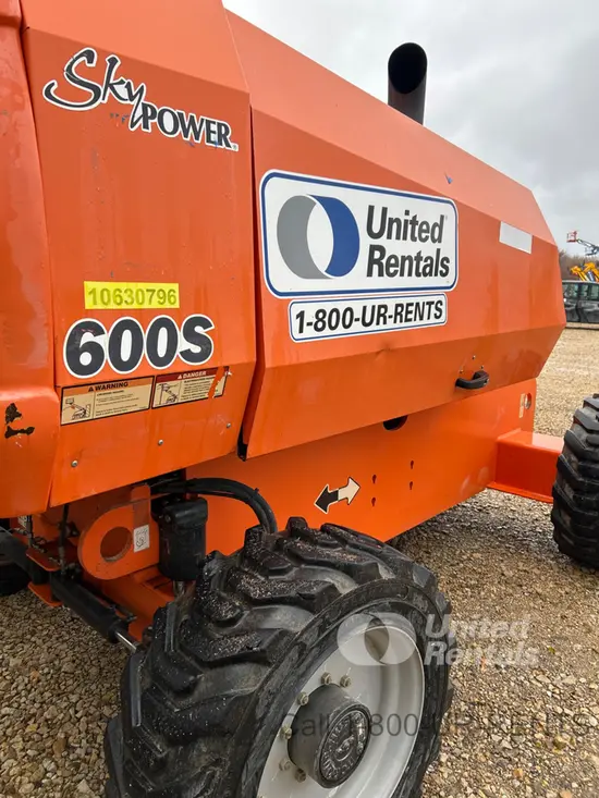 2017 JLG 600S Boom Lift
