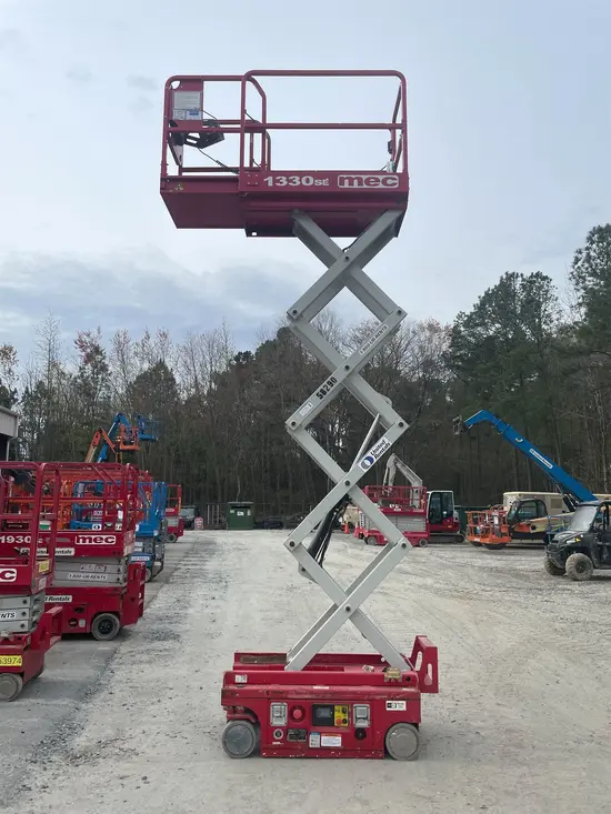 2018 MEC 1330SE Scissor Lift