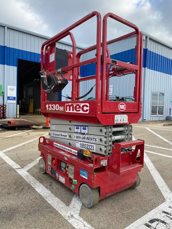 2019 MEC 1330SE Scissor Lift