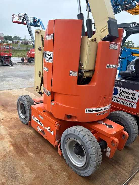 2018 JLG E300AJP Articulating Boom Lift