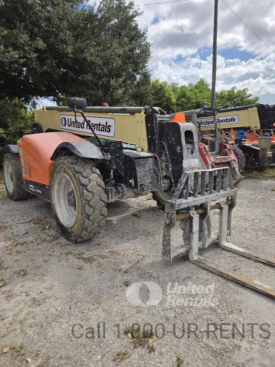 2019 JLG 742 Forklift