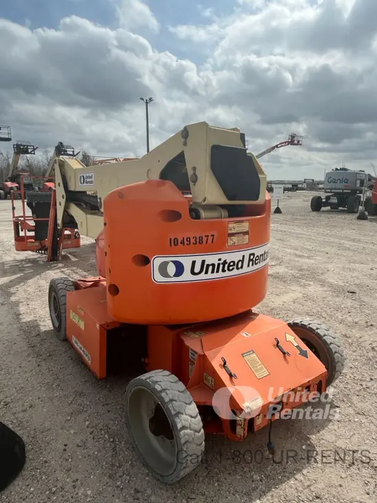 2016 JLG E400AJPN Articulating Boom Lift
