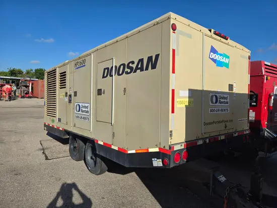 2018 Doosan HP1600WCU-T4F Air Compressor