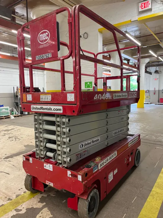 2017 MEC 4046SE Scissor Lift