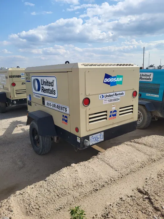 2019 Doosan P425/HP375EXT4I Air Compressor