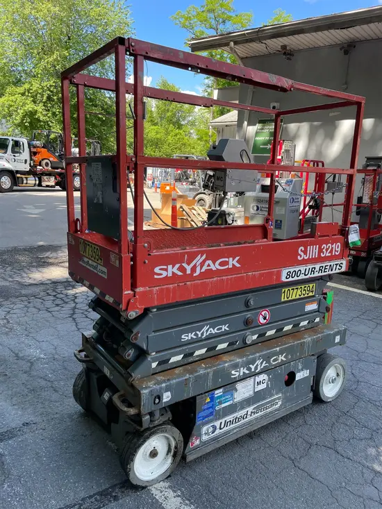 2018 Skyjack SJIII3219 Scissor Lift