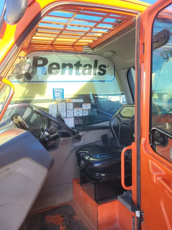 2018 JLG 1055 Forklift