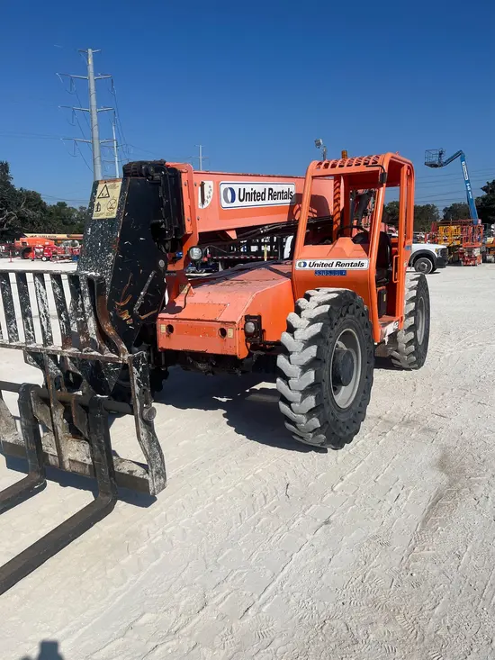 2016 SKYTRAK 6042 Forklift
