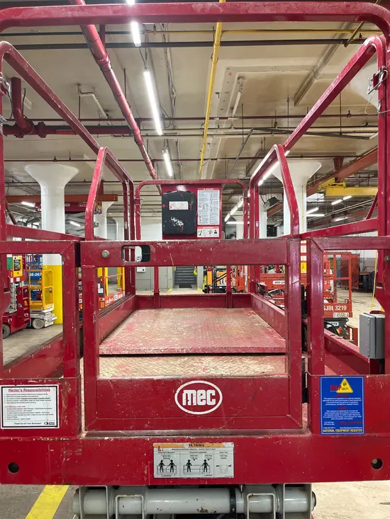 2017 MEC 4046SE Scissor Lift