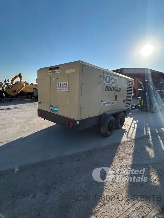 2020 Doosan XP825/HP750WCU Air Compressor