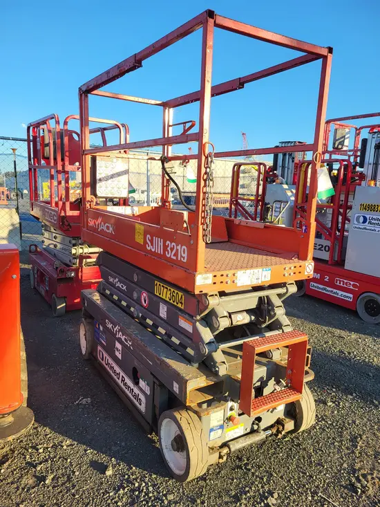 2018 Skyjack SJIII3219 Scissor Lift