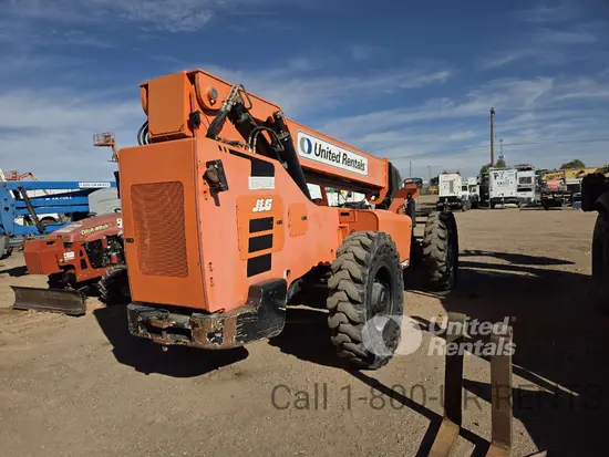 2017 SKYTRAK 8042 Forklift
