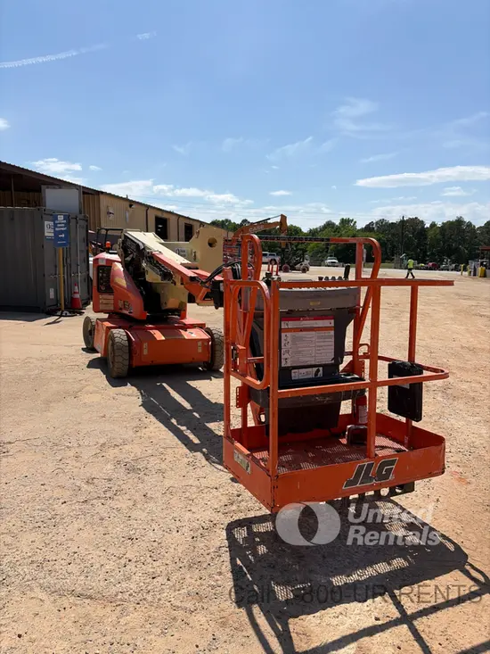 2017 JLG E400AJPN Articulating Boom Lift