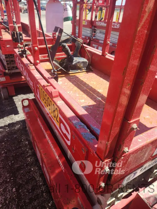 2019 MEC 1330SE Scissor Lift