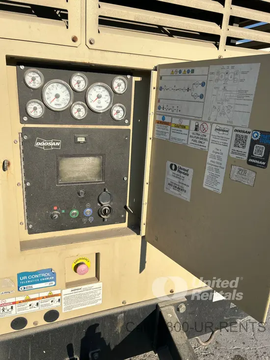 2020 Doosan XP825/HP750WCU Air Compressor