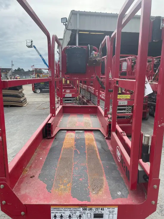 2018 MEC 1330SE Scissor Lift
