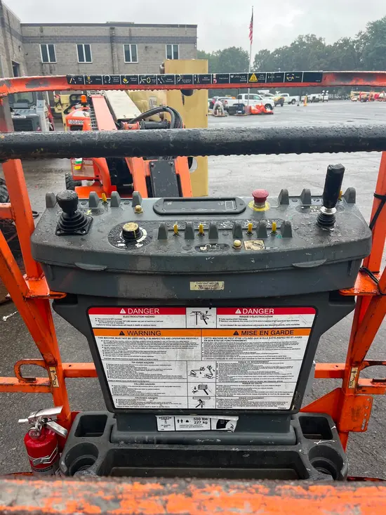 2017 JLG E450AJ Articulating Boom Lift
