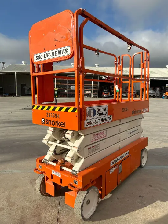 2019 Snorkel S3226E Scissor Lift