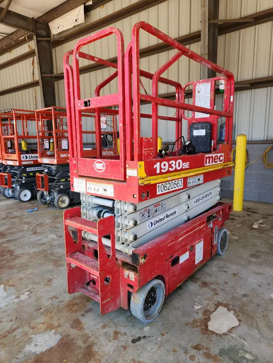 2017 MEC 1930SE Scissor Lift