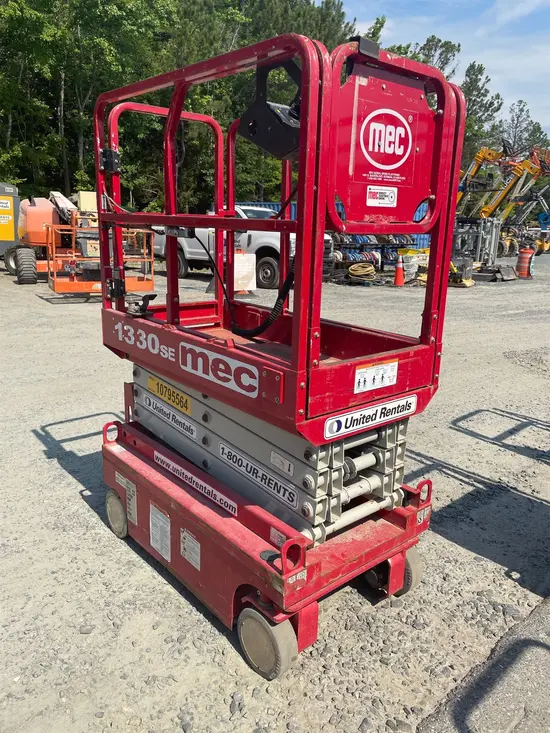 2018 MEC 1330SE Scissor Lift